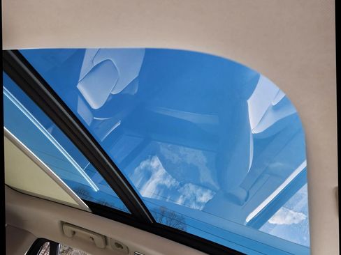 Used 2017 Volvo XC90 T5 Momentum w/ Vision Package image 20