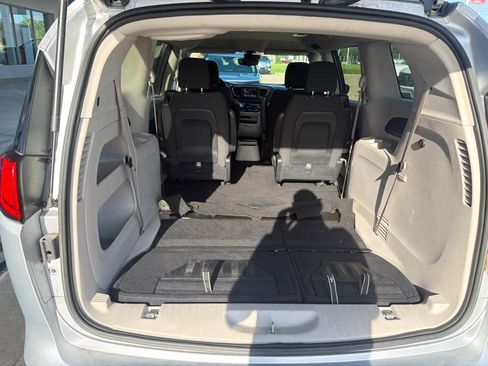 Used 2023 Chrysler Voyager LX FWD image 30