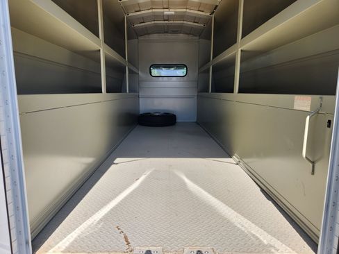 Used 2025 Mercedes-Benz Sprinter 4500 image 30