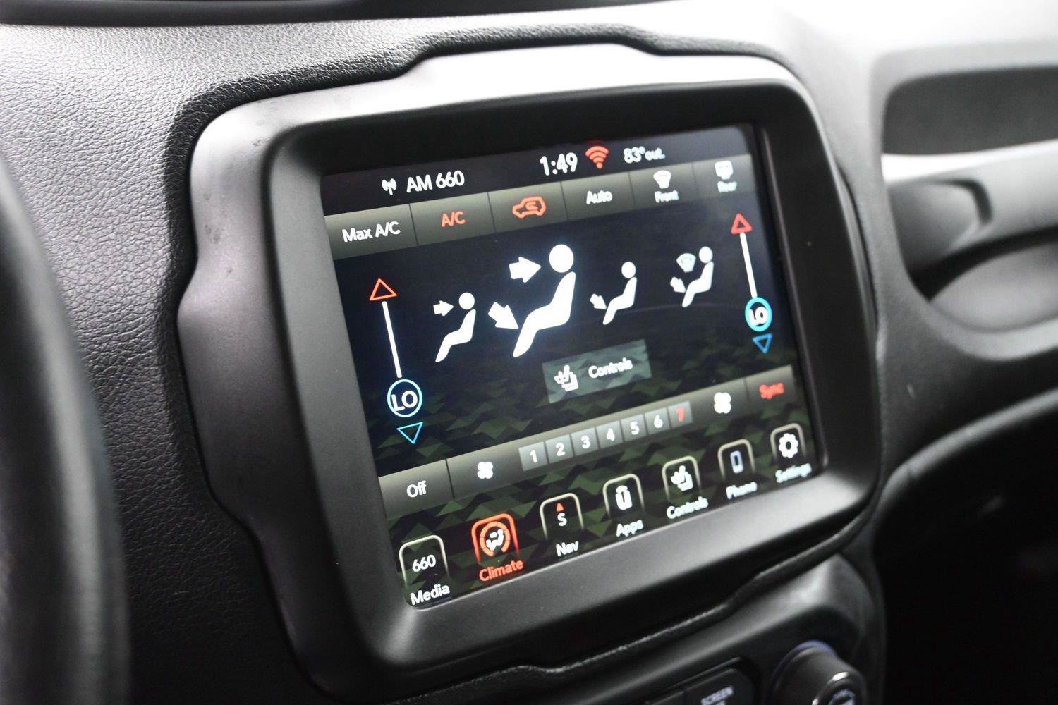 Used 2022 Jeep Renegade Latitude w/ Convenience Group AWD/4WD image 6