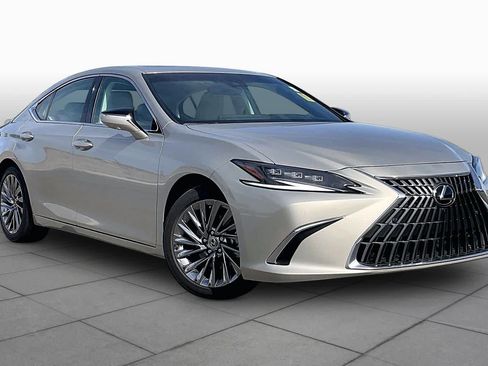 Used 2025 Lexus ES 300h w/ Accessory Package (Z2) FWD image 3