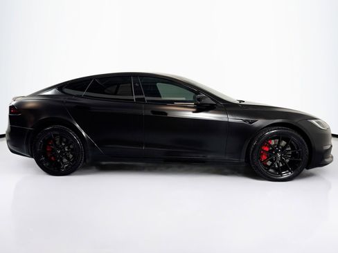Used 2023 Tesla Model S Plaid image 4