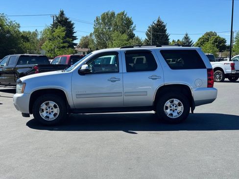 Used 2013 Chevrolet Tahoe LT w/ Luxury Package AWD/4WD image 4