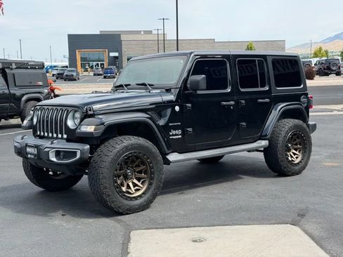 Used 2019 Jeep Wrangler Unlimited Sahara AWD/4WD image 6
