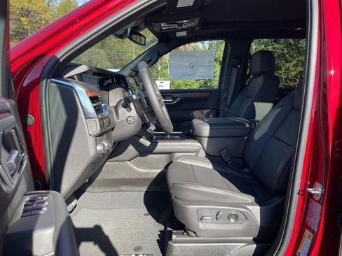 New 2026 GMC Yukon Denali w/ Sun & Power Step Package image 11