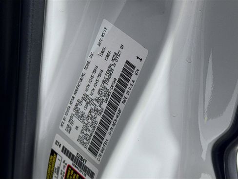 Used 2019 Toyota Tacoma SR w/ SX Package image 29