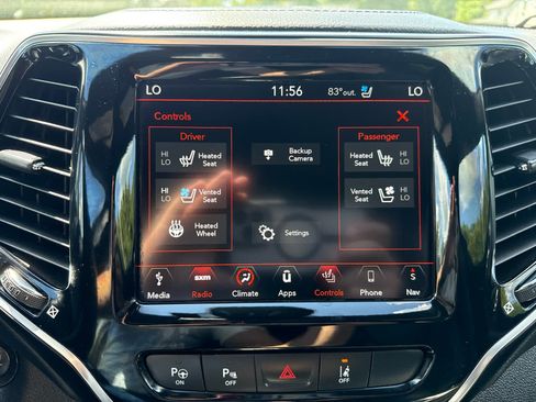Used 2019 Jeep Cherokee High Altitude AWD/4WD image 22