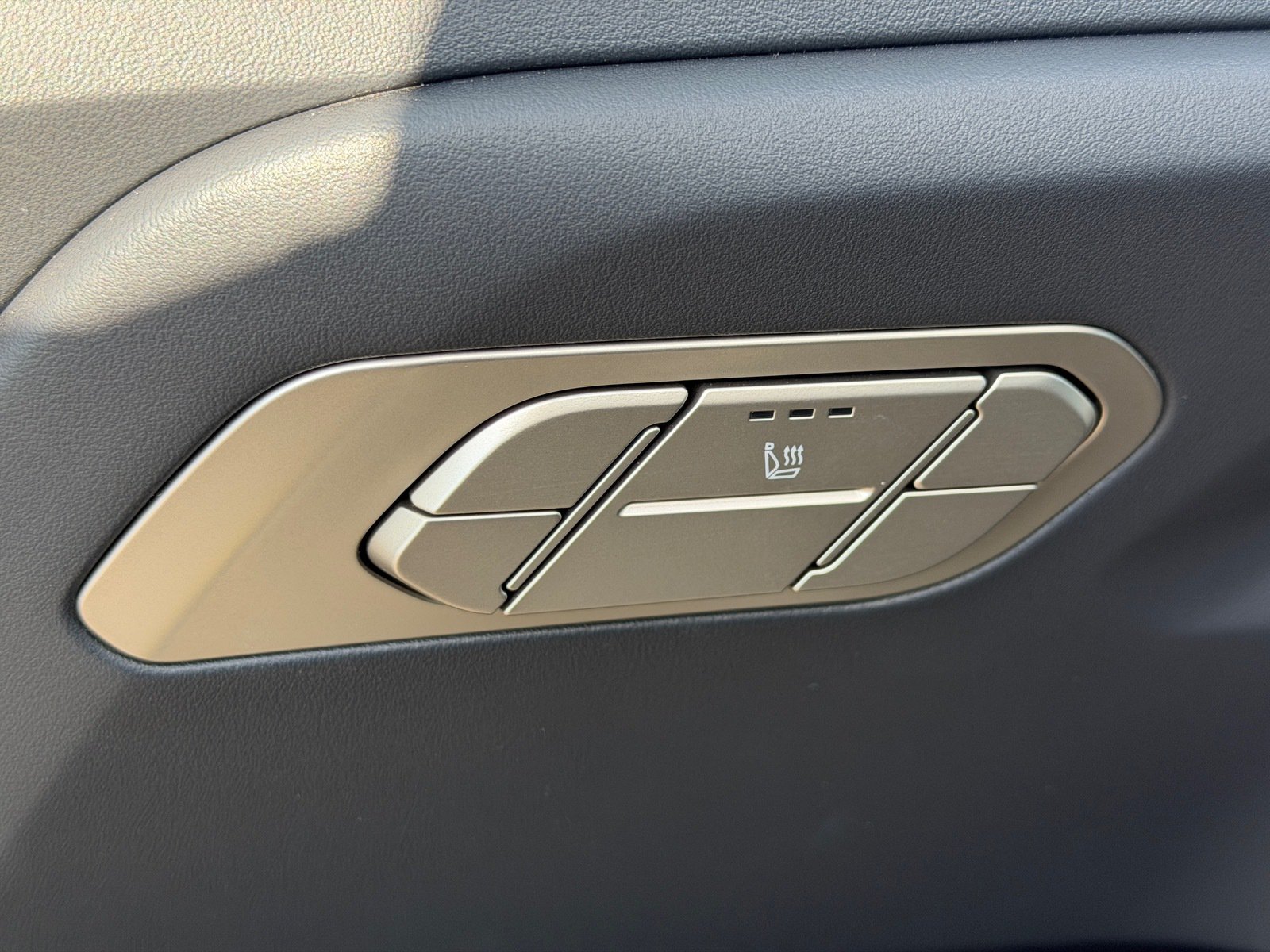 Certified 2027 Kia Telluride S w/ Towing Package FWD image 15
