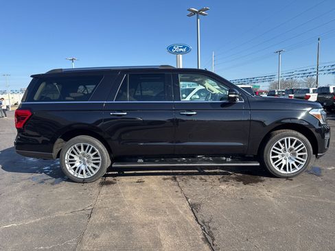 Used 2024 Ford Expedition Max Limited image 4