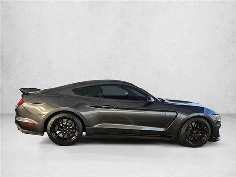 Used 2017 Ford Mustang Shelby GT350 image 4