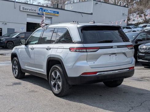 Used 2022 Jeep Grand Cherokee Limited 4xe image 9