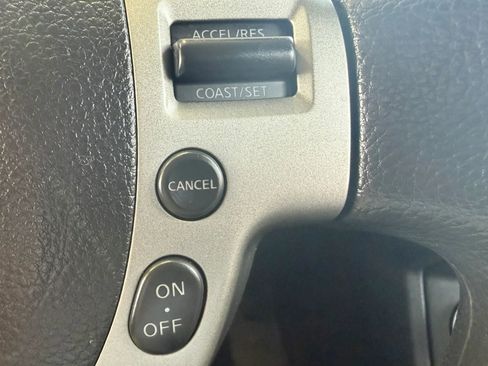 Used 2012 Nissan Rogue SV image 14