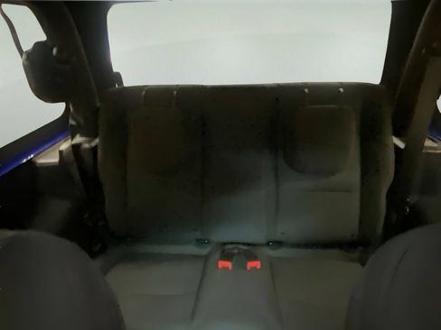 Used 2018 Jeep Wrangler Sport AWD/4WD image 12