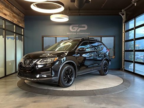 Used 2017 Nissan Rogue SV w/ Midnight Edition Package AWD/4WD image 7