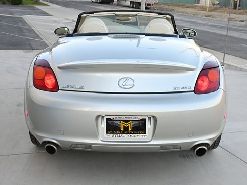 Used 2004 Lexus SC 430 Convertible image 8