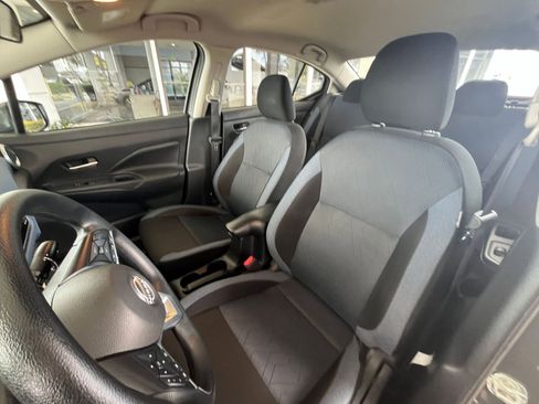 Used 2025 Nissan Versa SV FWD image 36