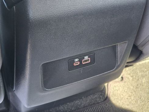 Used 2022 Nissan Frontier SV w/ Technology Package image 29