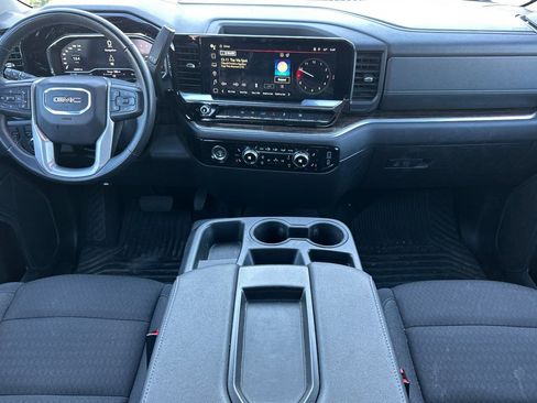 Used 2024 GMC Sierra 1500 Elevation image 15