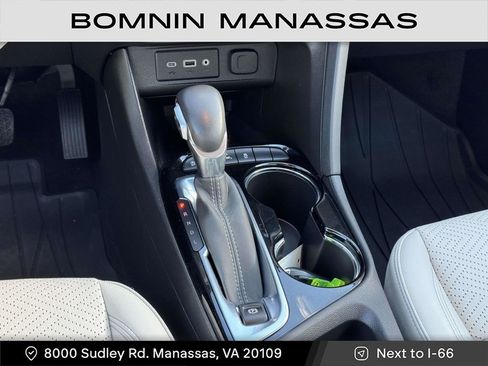 Used 2022 Buick Encore GX Essence w/ Experience Buick Package image 18