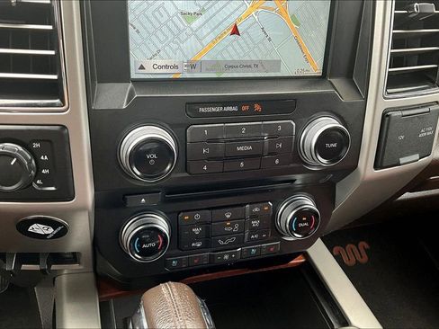 Used 2018 Ford F150 King Ranch image 17