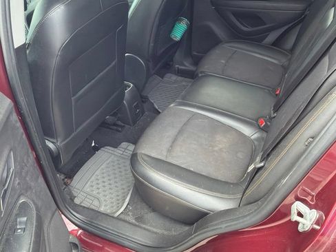 Used 2017 Chevrolet Trax LT w/ LT Convenience Package FWD image 12