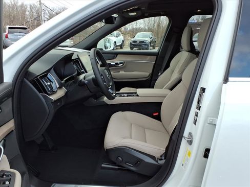 Used 2026 Volvo XC90 B6 Plus w/ Protection Package AWD/4WD image 10