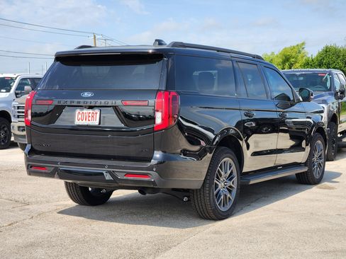 New 2026 Ford Expedition Max Platinum w/ Stealth Appearance Package AWD/4WD image 4
