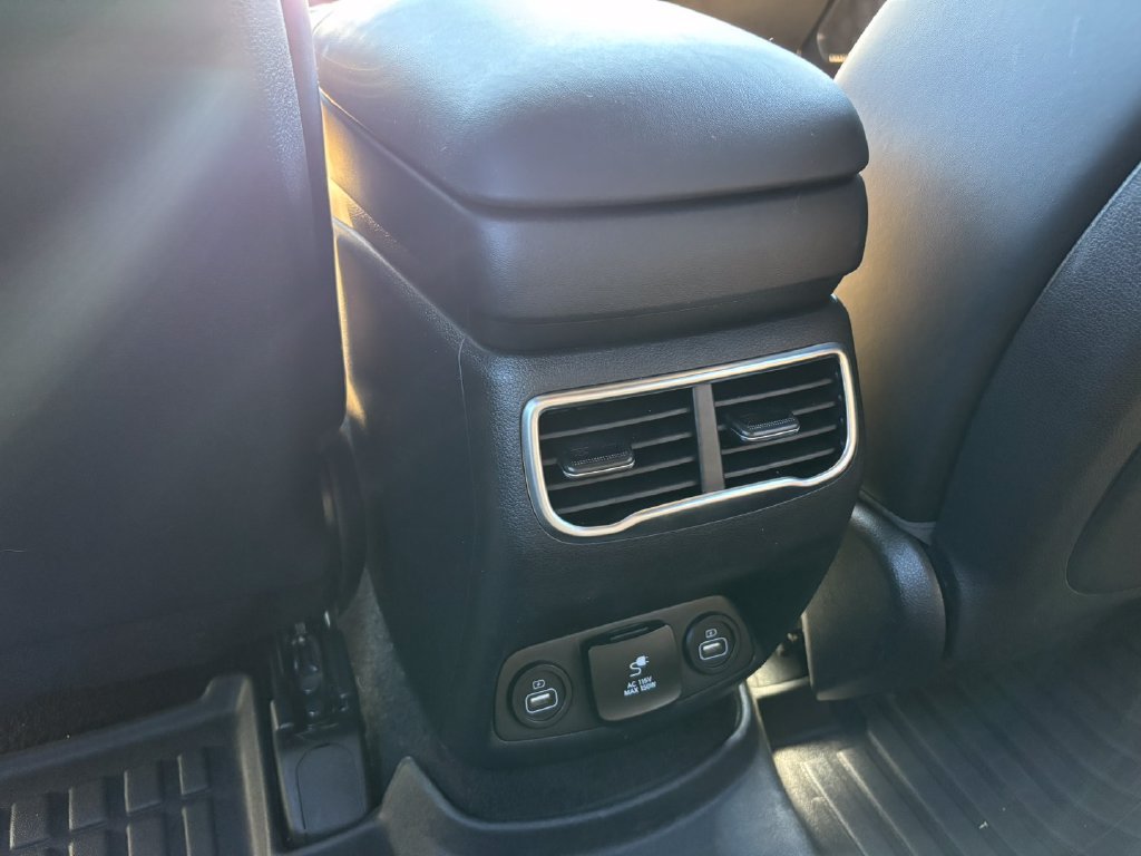 Used 2022 Hyundai Santa Fe Calligraphy AWD/4WD image 25