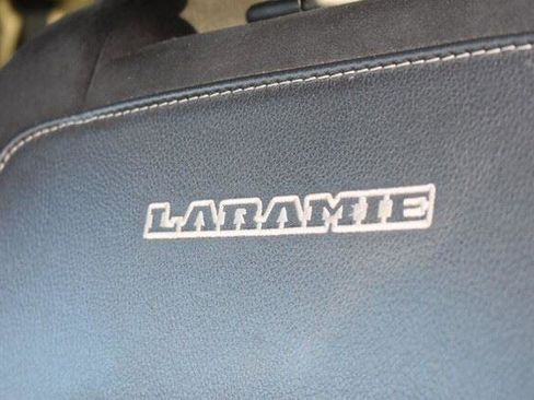 Used 2020 RAM 1500 Laramie AWD/4WD image 32