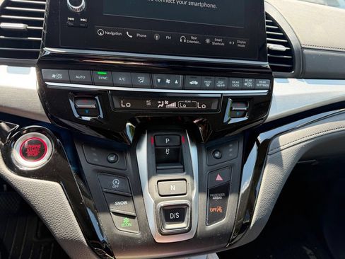 Used 2025 Honda Odyssey Touring image 19