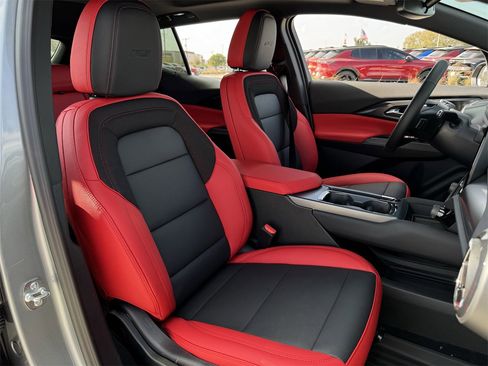 New 2026 Chevrolet Equinox EV RS image 22