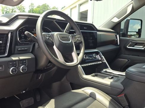 Used 2024 GMC Sierra 2500 Denali w/ Denali Reserve Package AWD/4WD image 24