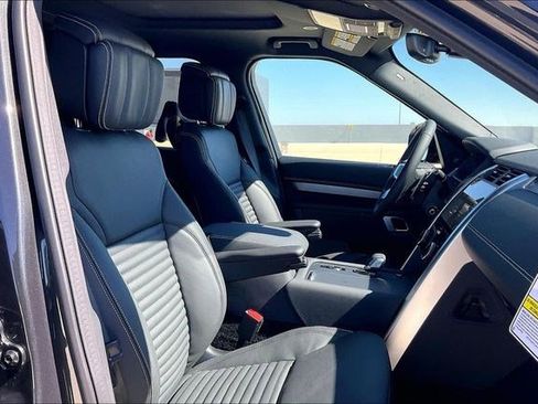 New 2026 Land Rover Discovery Limited Edition image 12