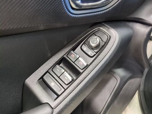 Used 2024 Subaru Crosstrek 2.5i Limited AWD/4WD image 22