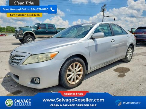 Used 2011 Toyota Camry XLE w/ SE/XLE Extra-Value Pkg FWD image 1