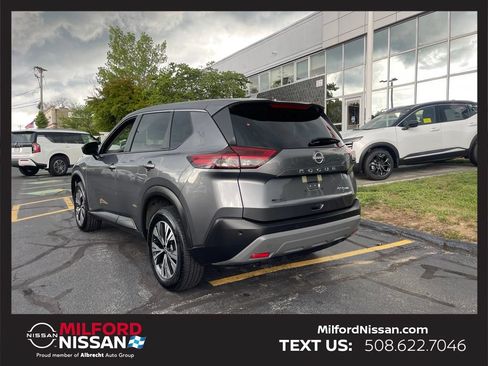 Certified 2023 Nissan Rogue SV AWD/4WD image 3