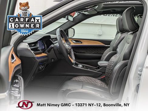 Used 2022 Jeep Grand Cherokee Summit AWD/4WD image 4