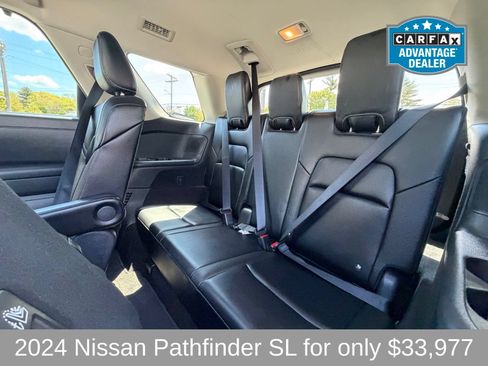 Used 2024 Nissan Pathfinder SL w/ SL Premium Package AWD/4WD image 13