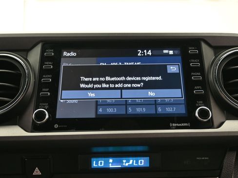 Used 2022 Toyota Tacoma TRD Sport image 31