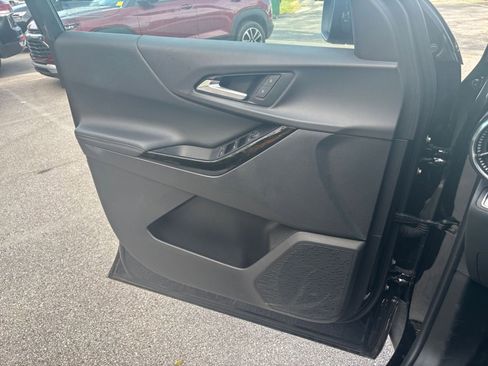 Used 2025 Chevrolet Equinox LT image 20