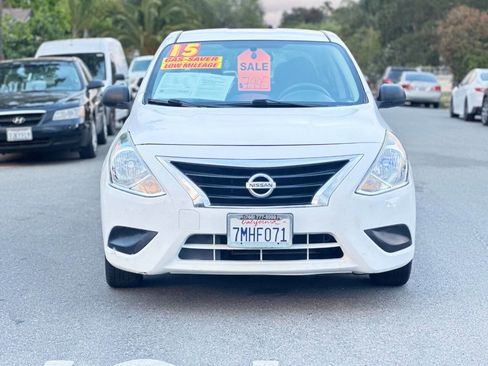 Used 2015 Nissan Versa S Plus FWD image 2