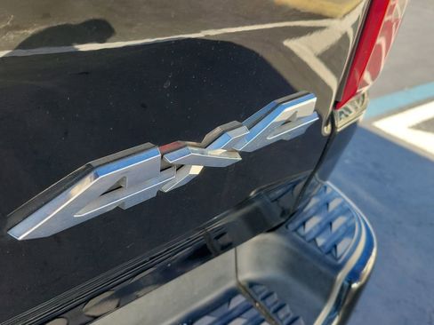 Used 2020 RAM 1500 Limited w/ Body Color Bumper Group image 7