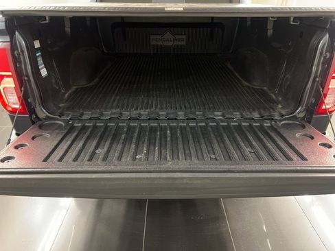 Used 2018 Chevrolet Silverado 1500 LTZ image 36