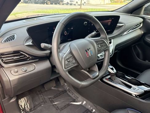 Used 2024 Buick Envista Sport Touring w/ Convenience I Package FWD image 34