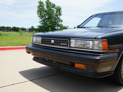 Used 1987 Toyota Cressida Sedan RWD image 26