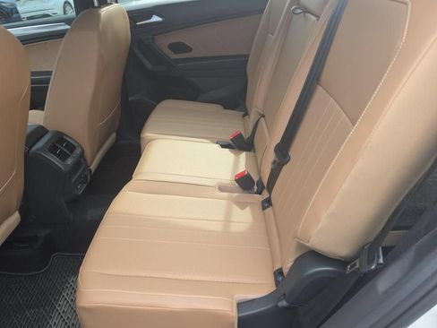 Used 2023 Volkswagen Tiguan SE R-Line FWD image 10