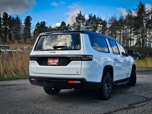 New 2026 Jeep Grand Wagoneer L 4WD image 3