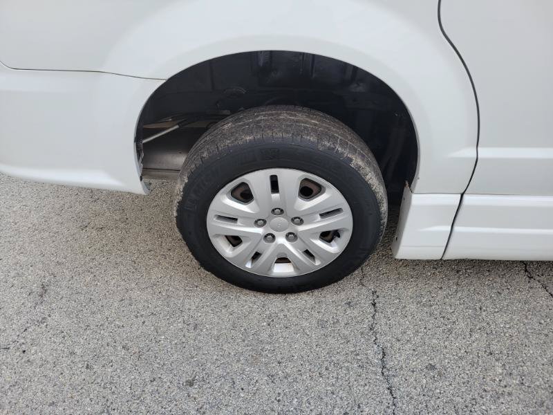 Used 2019 Dodge Grand Caravan SE w/ Power Convenience Group I FWD image 37