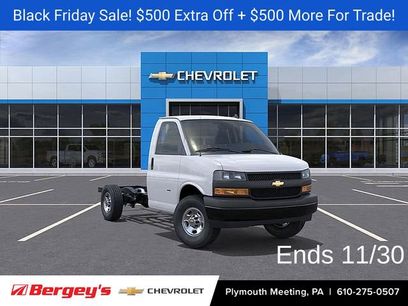 New 2025 Chevrolet Express 3500 w/ Power Convenience Package