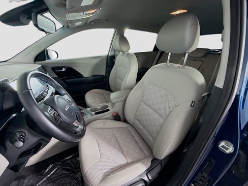 Used 2022 Kia Niro LXS image 22